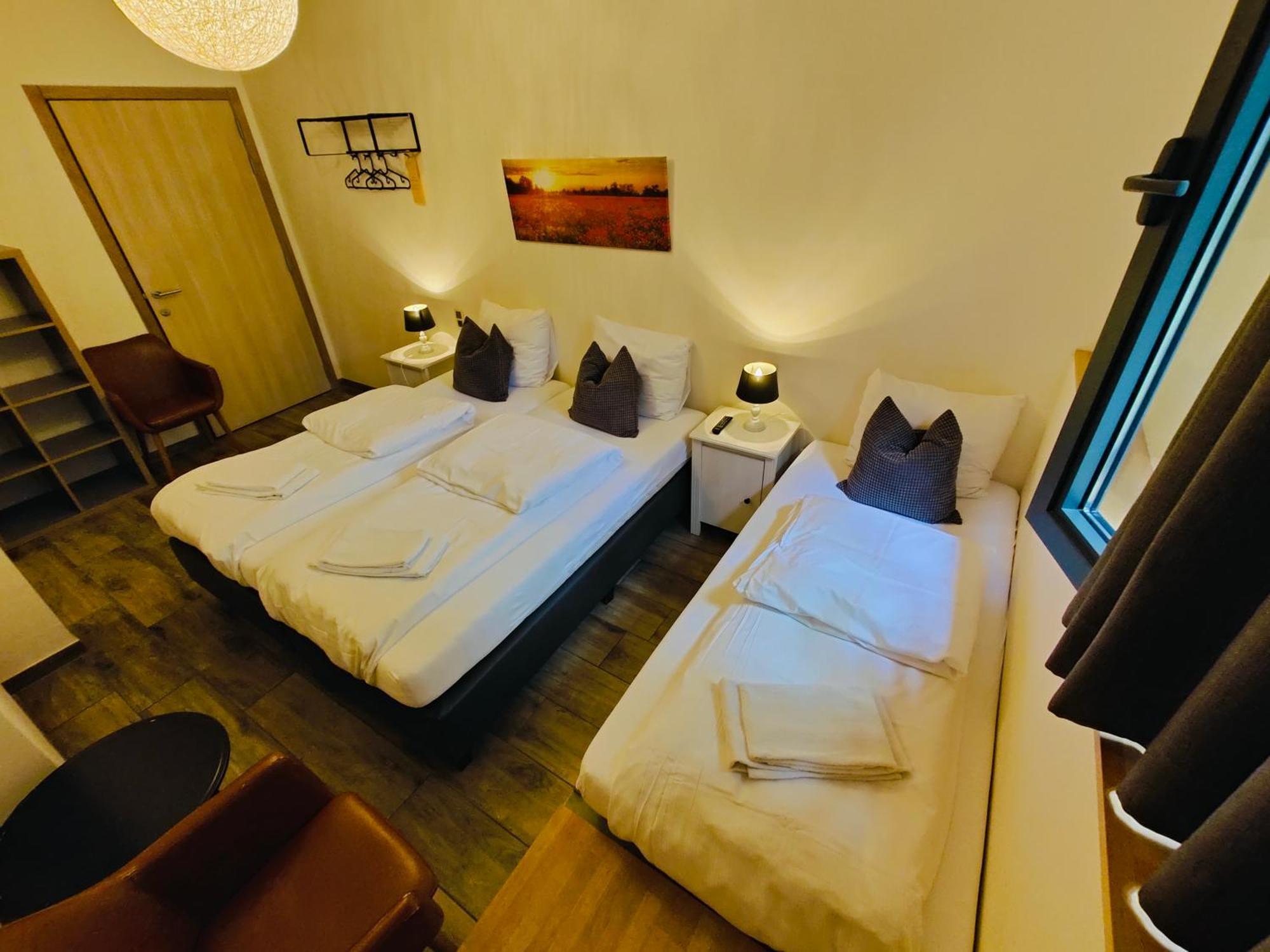Hotel Ladeuze เลอเวน ภายนอก รูปภาพ